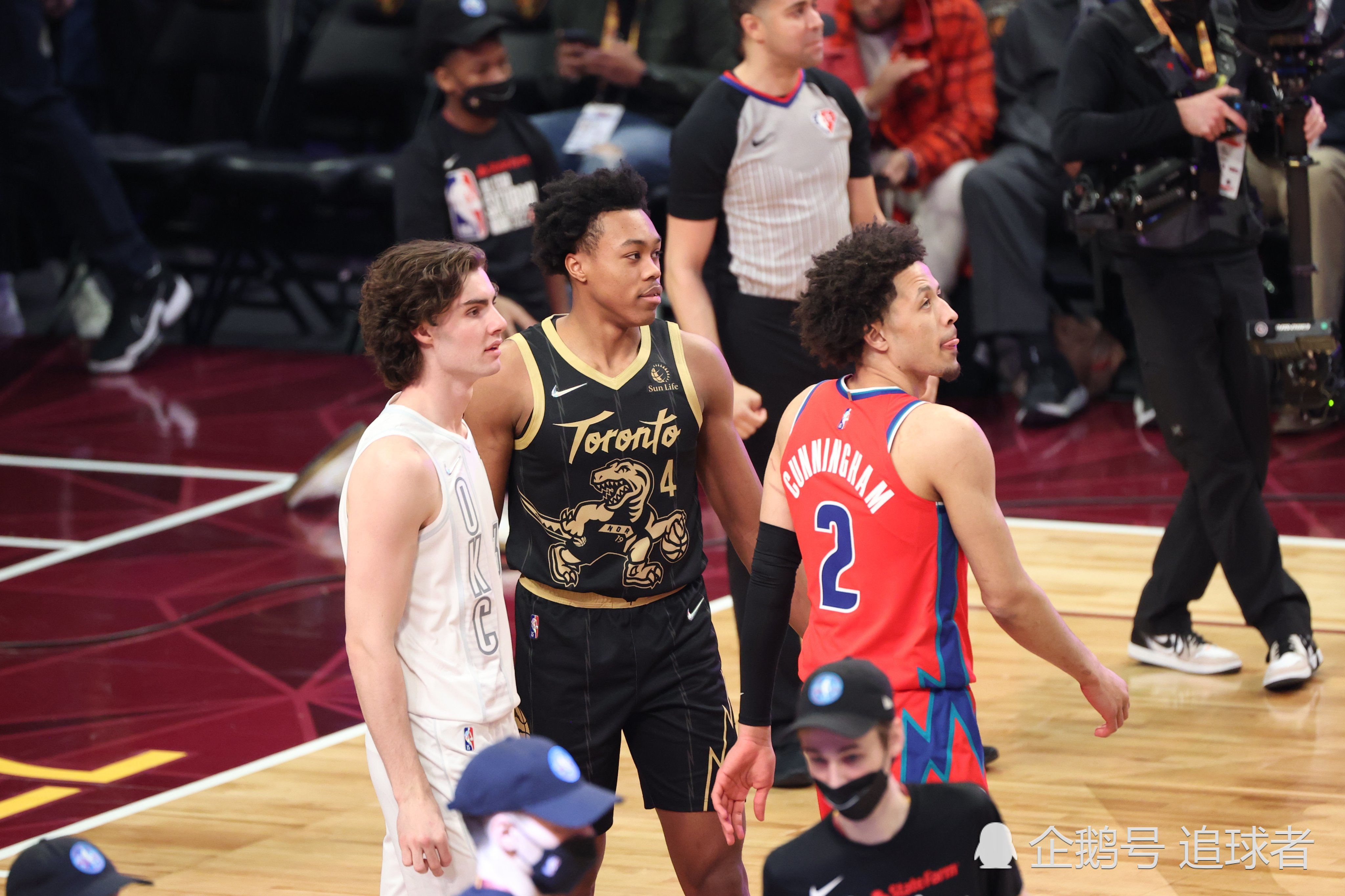 关于赛前克里夫兰骑士调整名单以备全明星赛，内部沟通环节打磨，媒体盛赞，球队文化再被提及的信息