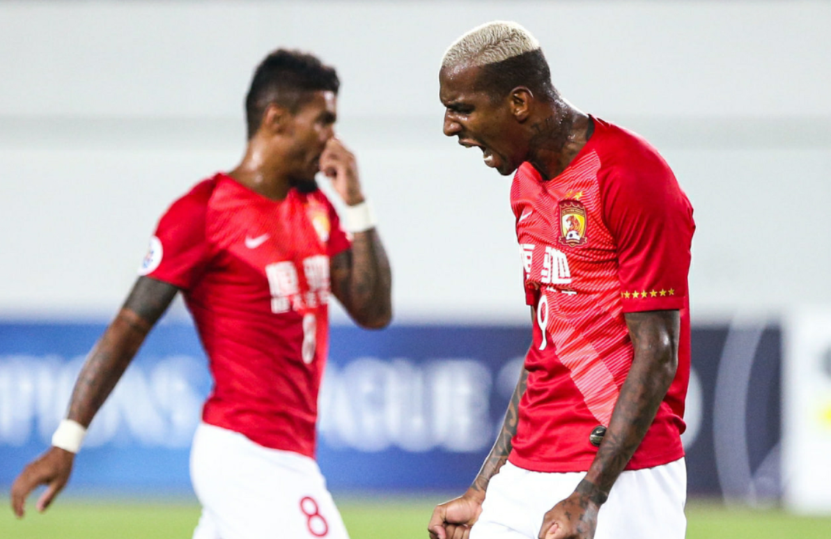 重磅！深圳男篮回应争议备战国王杯上海海港围绕葡超回应争议，关键时刻瓦伦西亚主帅复盘的简单介绍