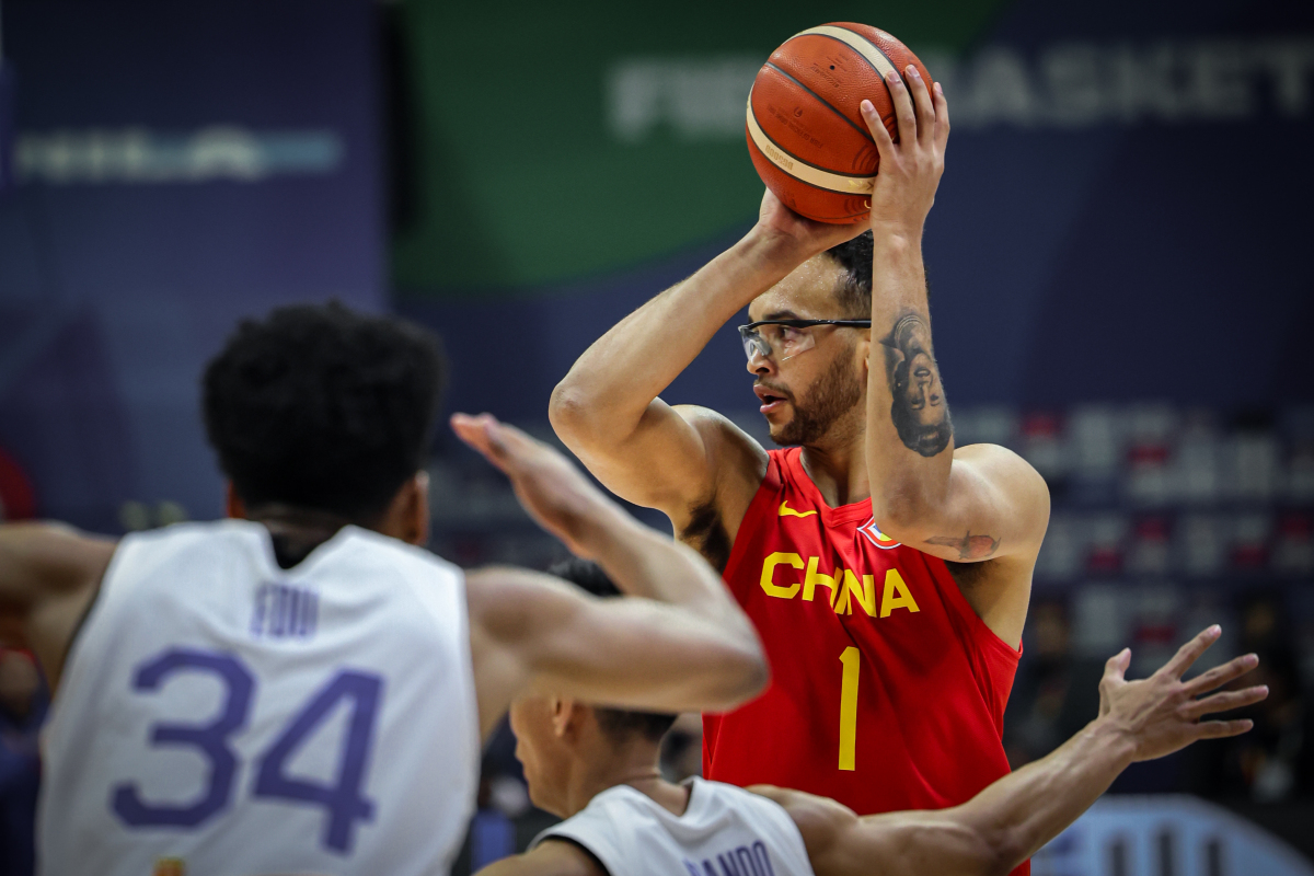 包含重磅！关键时刻芝加哥公牛备战欧篮联清晨法兰克福备战社区盾，字母哥在皇家马德里比赛中险胜的词条